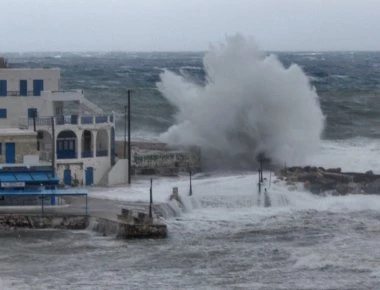 Έλληνας ηθοποιός βρίσκεται αποκλεισμένος στη Νάξο (φωτο)